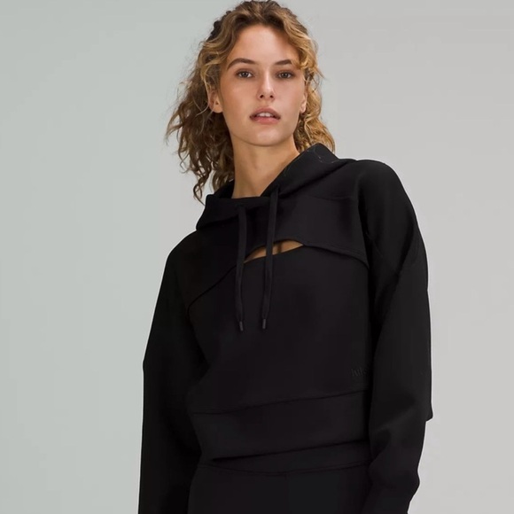 lululemon athletica Tops - Lululemon Athletica Get Centered Crop Hoodie size 10